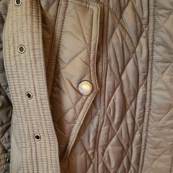 Burberry Quilted Long Puffer Coat in Taupe Gray - Picture 4 of 16
